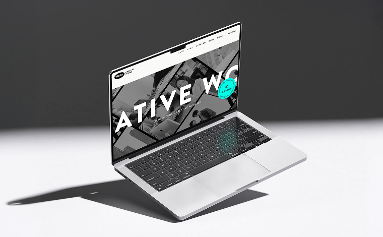 パスワードをかけたテストサイトをご用意し、現行サイトを停止させることなく完成イメージをWeb上でご確認いただけます。修正や追加制作内容も確認できる上、本番へのデータ適応もスムーズに行えます。稼働中のWebサイトへの影響を最小限に抑えることができます。